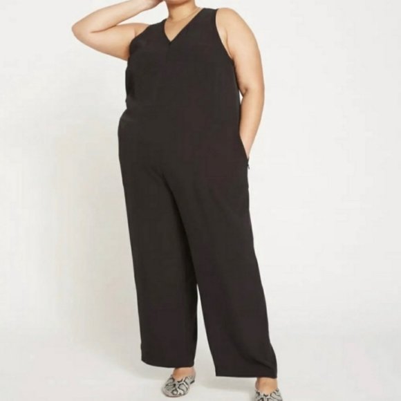 Universal Standard Pants - Universal Standard Premier Crewneck Jumpsuit Size Large 22-24 Black Wide Leg